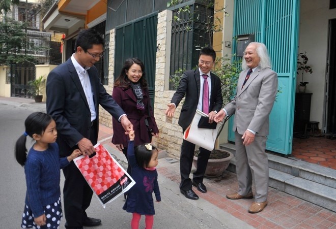 Tinh thần chung của ngày Tết phải mang tới sự niềm nở, hân hoan và thành ý. Với việc chúc tụng họ hàng cũng phải đảm bảo các yếu tố này.